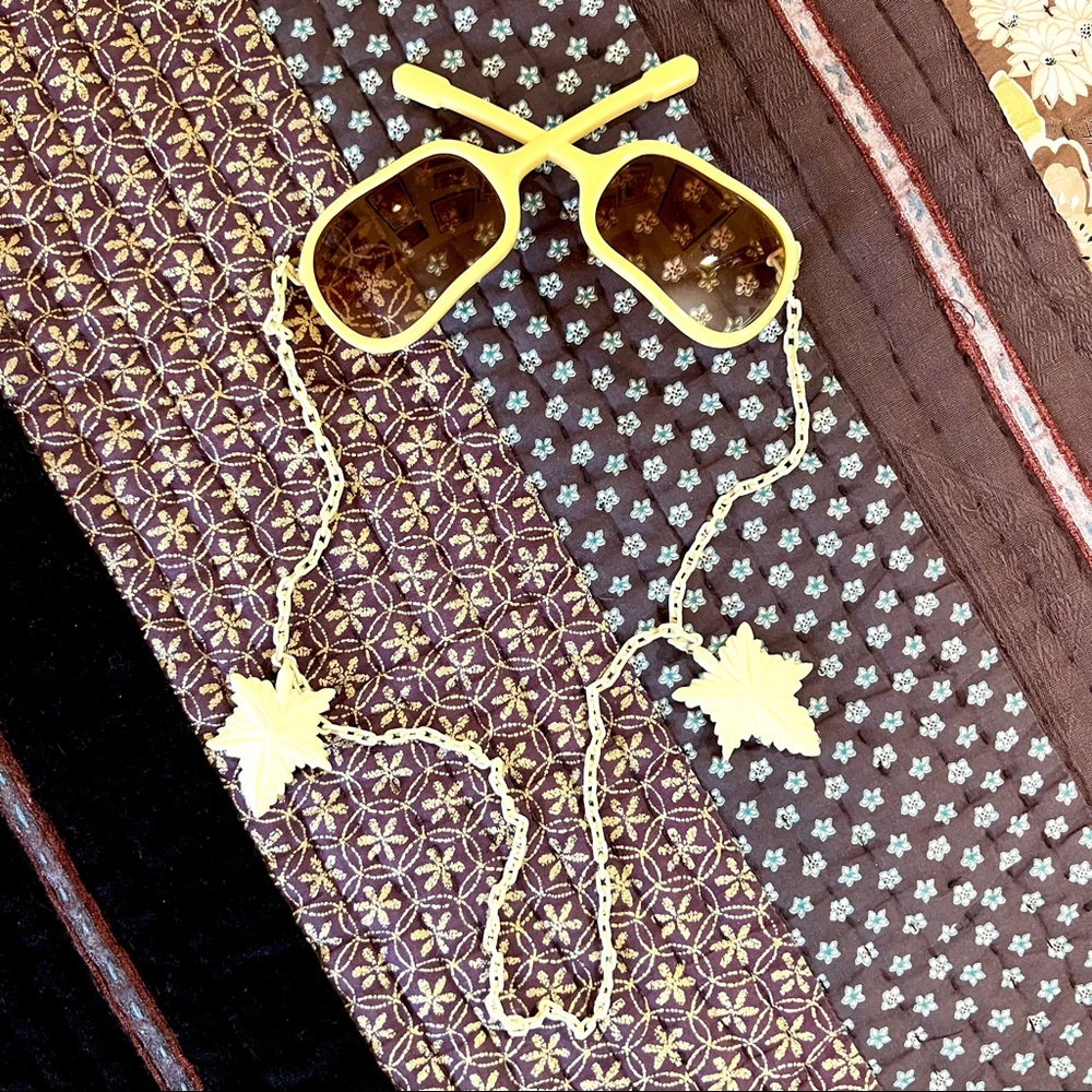 1950’s Yellow and Brown Novelty Guitar Shaped Dangling Chain Earring Sunglasses